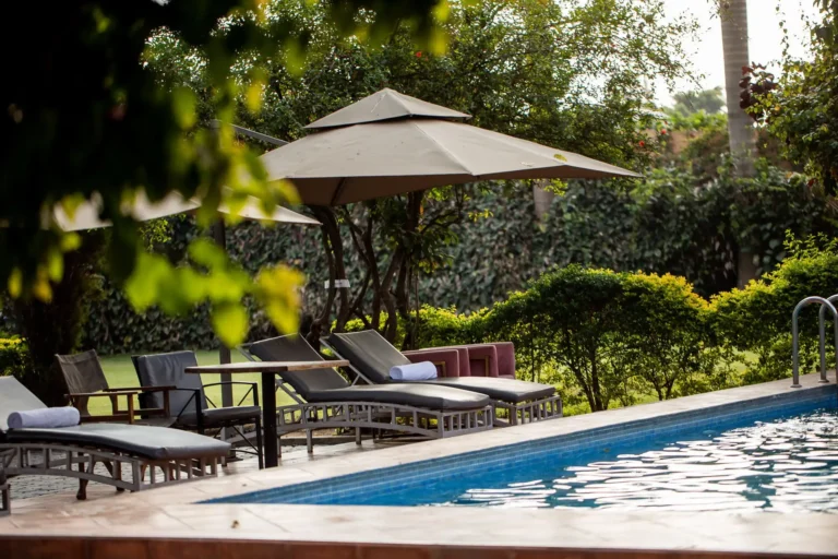 Tulia Lodge & Boutique