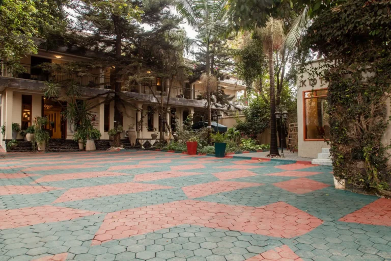 Tulia Lodge & Boutique