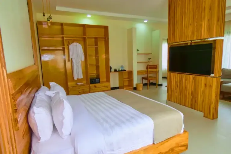 Ritzy Arcadia Cottages